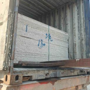 那曲 芝麻白花岗岩石材3.0公分光面毛板装柜出货