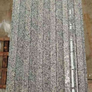 那曲 芝麻白花岗岩荔枝面雕刻盲道，盲条