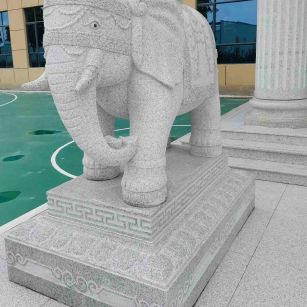 那曲 白麻花岗岩动物异形石雕-大象
