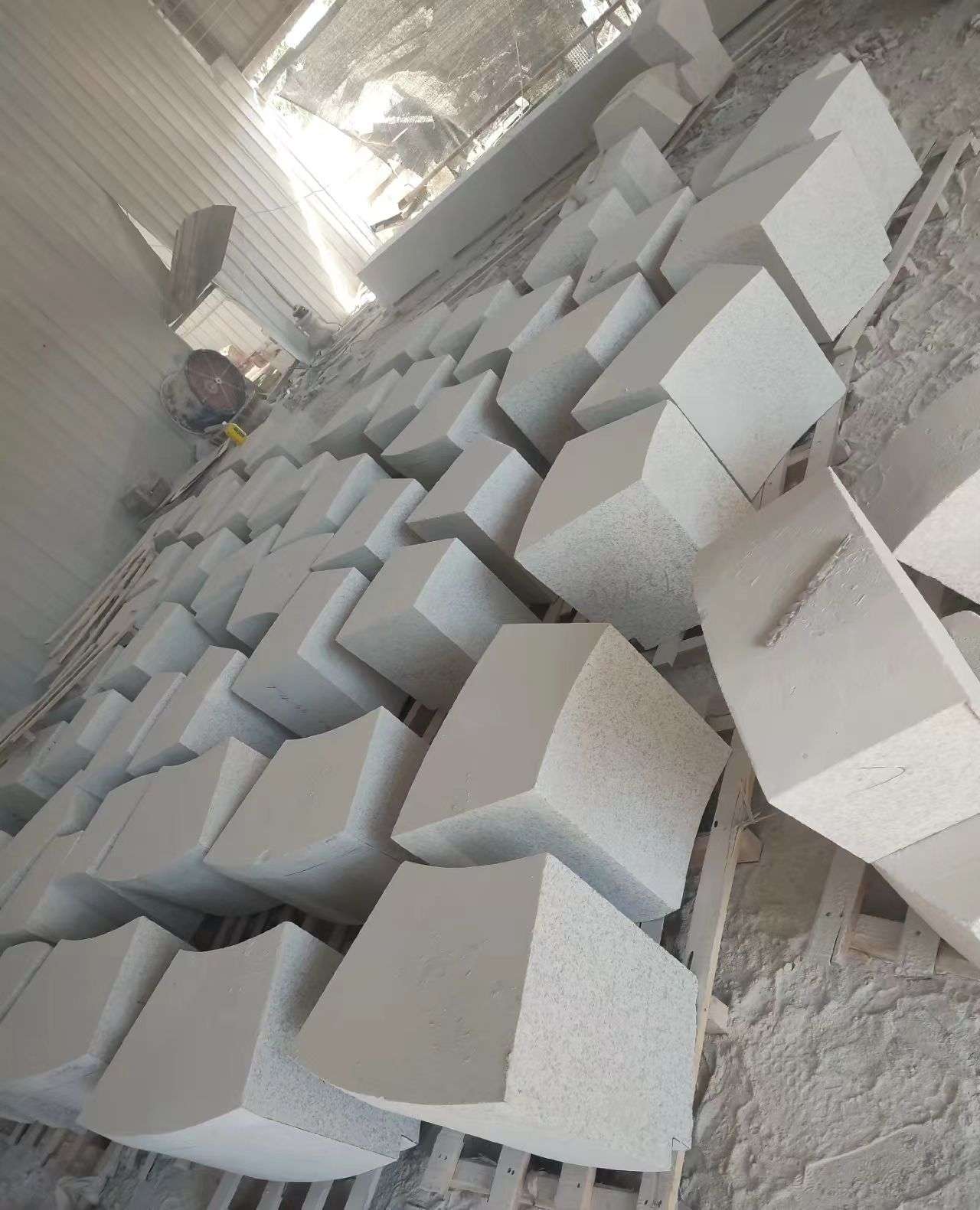 那曲 白麻花岗岩异形坐凳