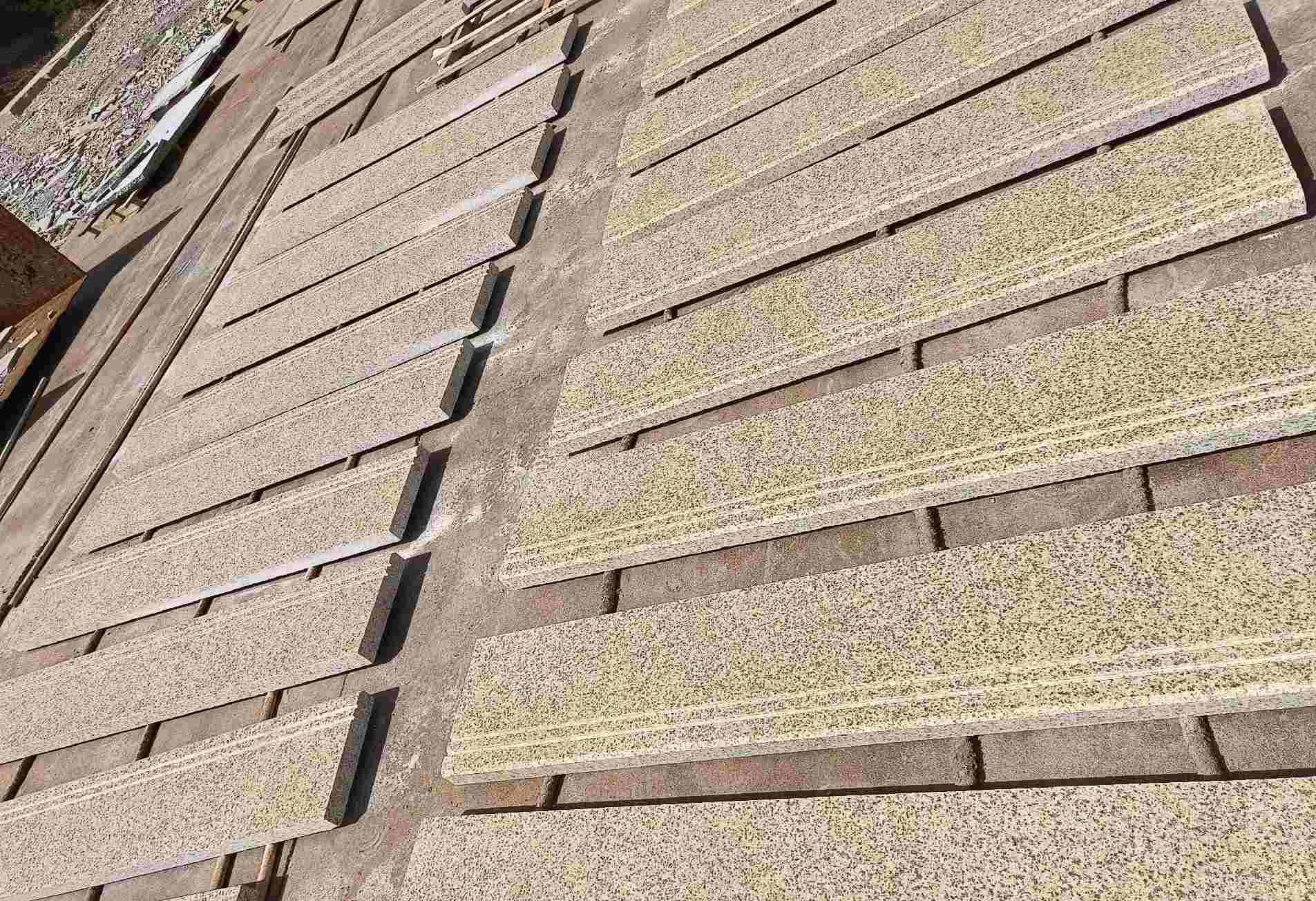 那曲 黄金麻花岗岩光面楼梯踏步