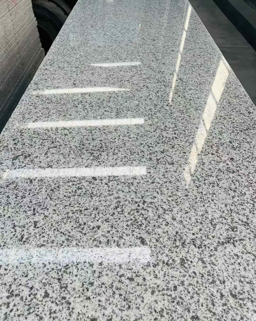 那曲 白麻花岗岩光面毛板